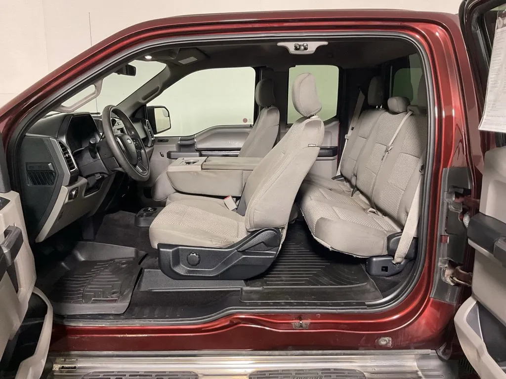 Ford F-150 photo 27