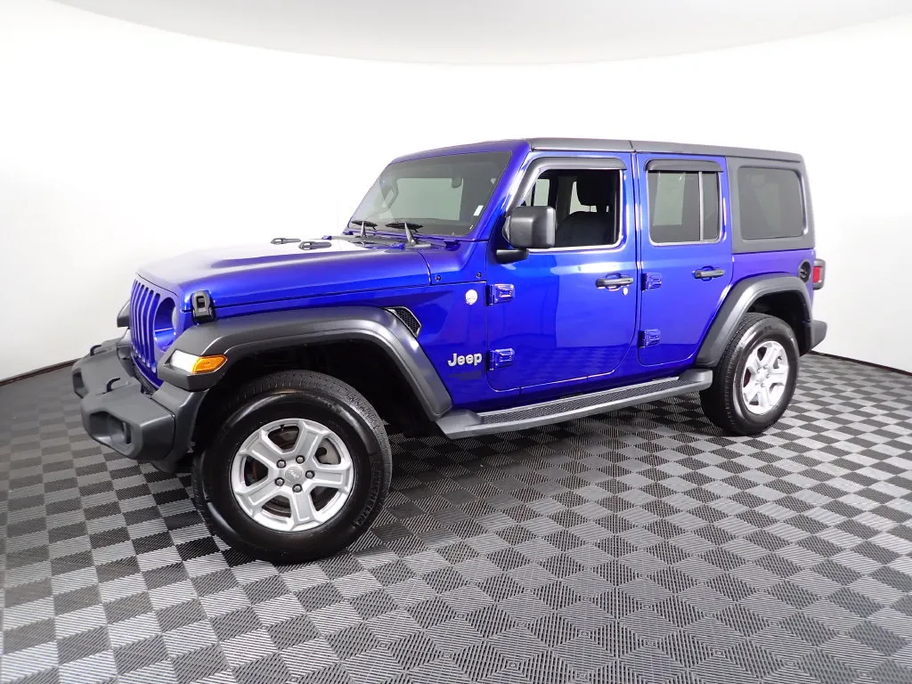 Jeep Wrangler photo 8