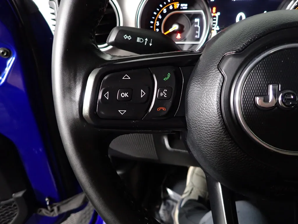 Jeep Wrangler photo 23