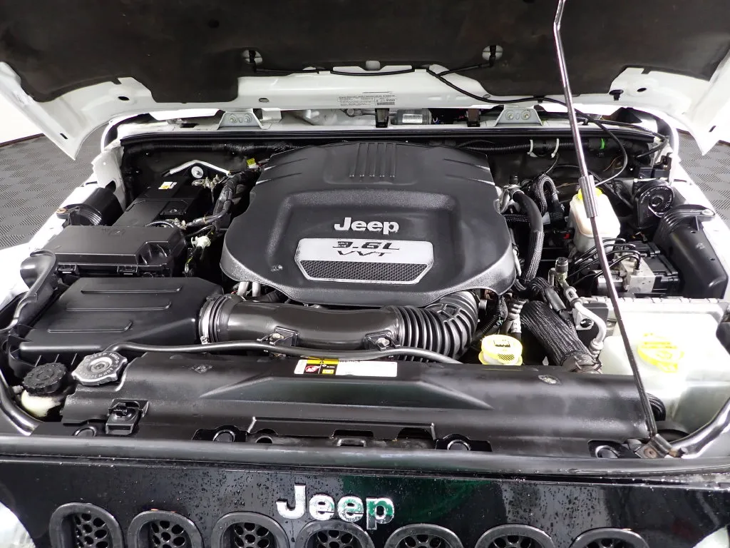 Jeep Wrangler photo 35