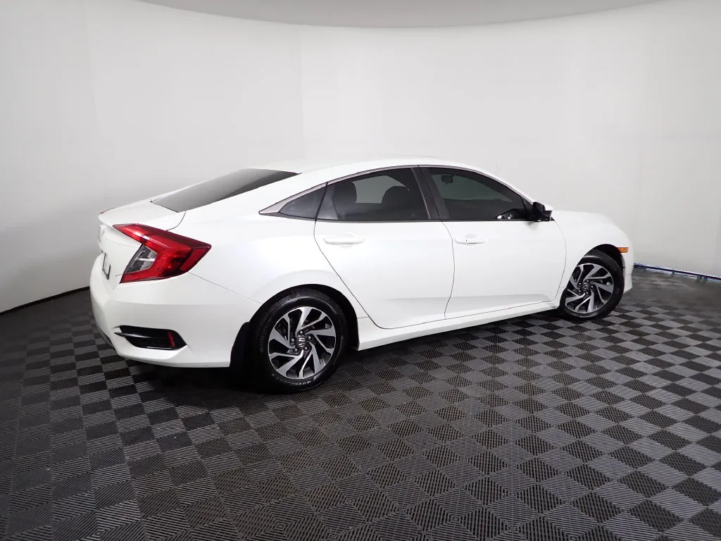 Honda Civic photo 15