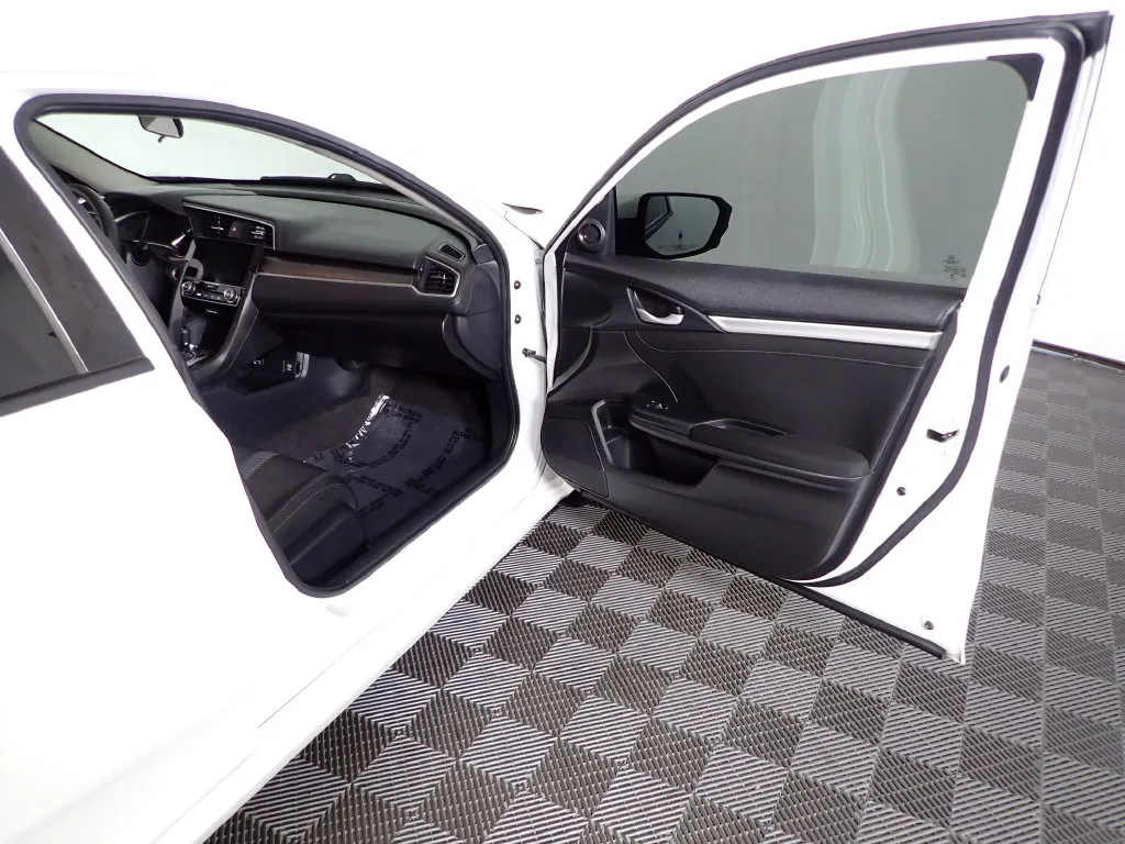 Honda Civic photo 30