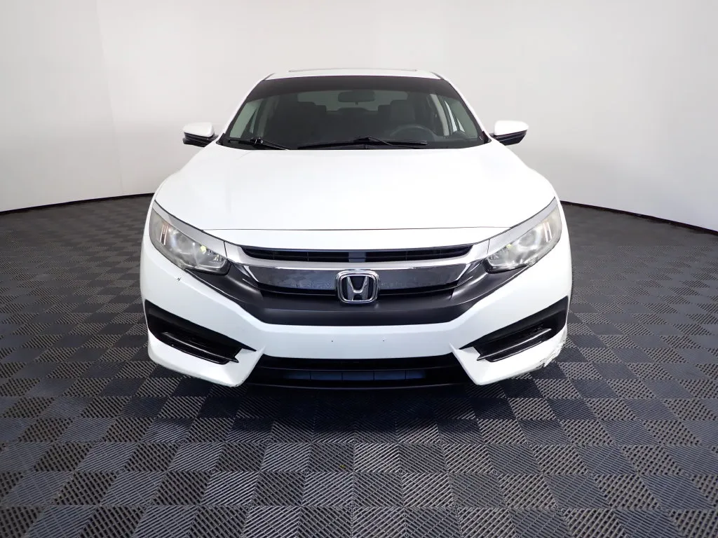 Honda Civic photo 7