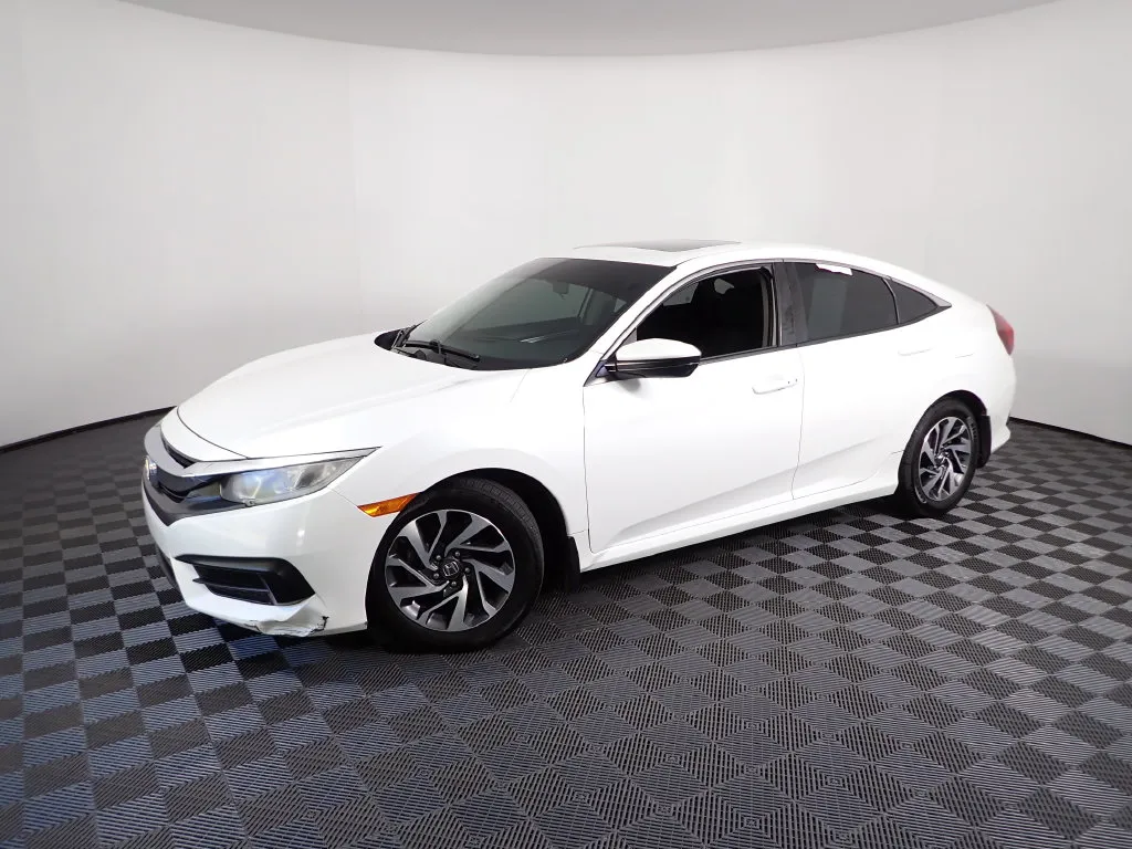 Honda Civic photo 8