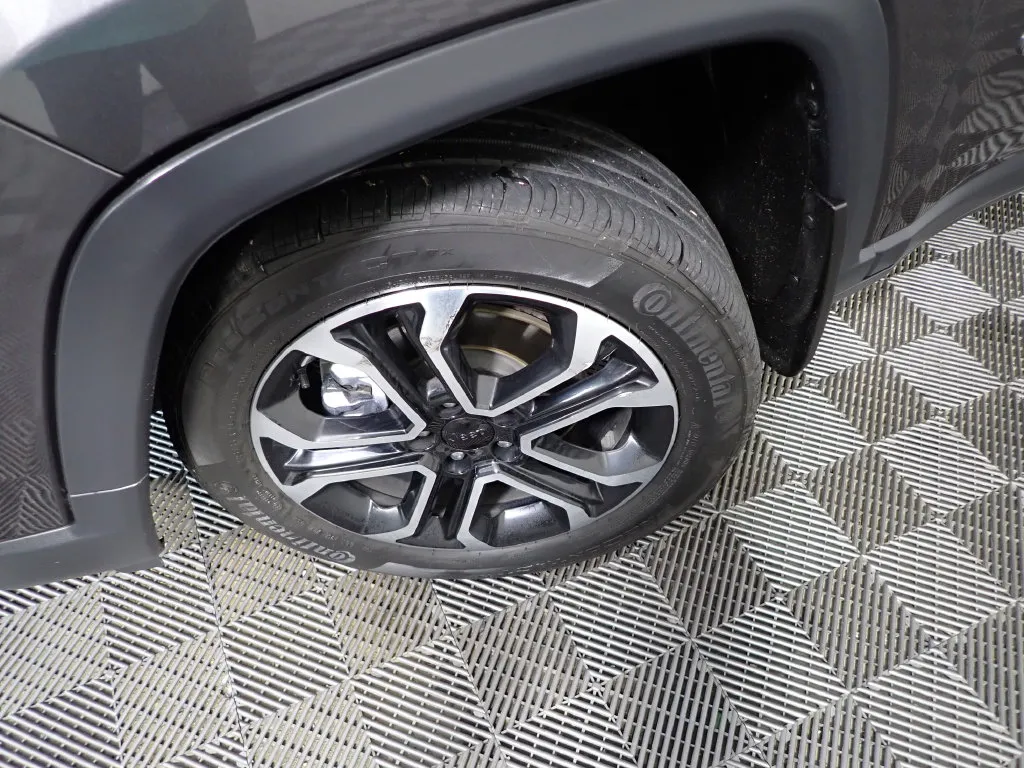 Jeep Compass photo 38