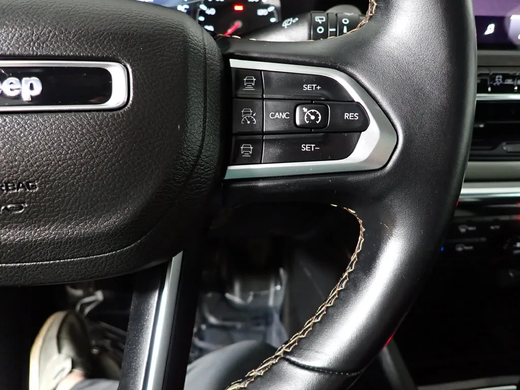 Jeep Compass photo 26