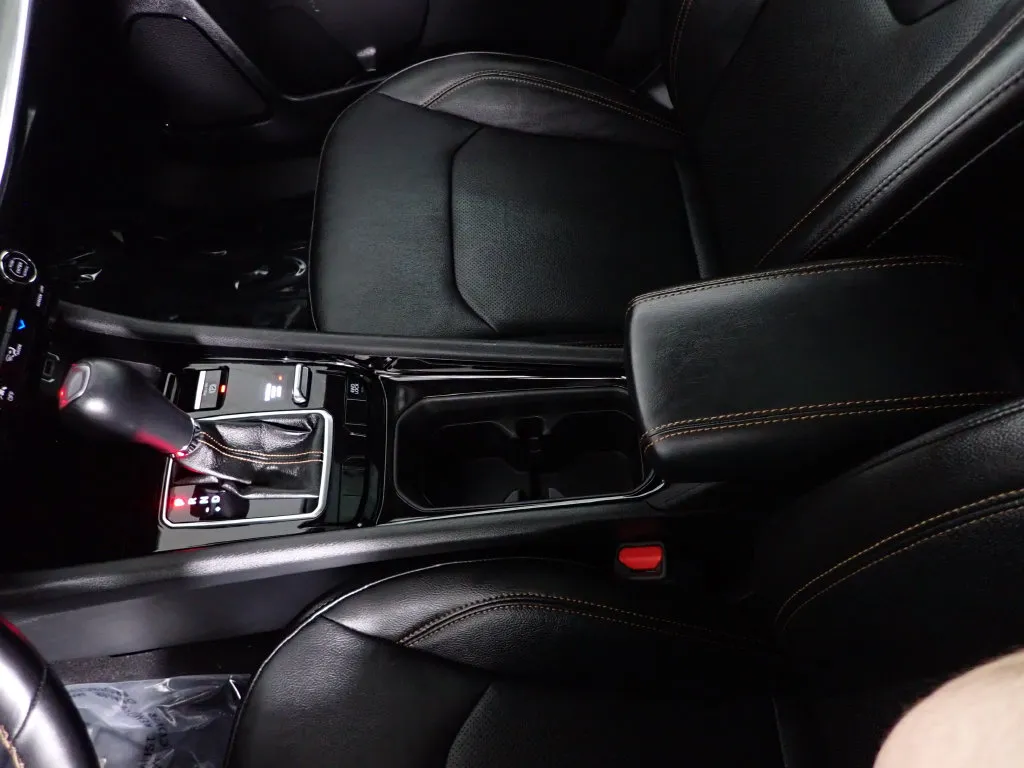 Jeep Compass photo 28