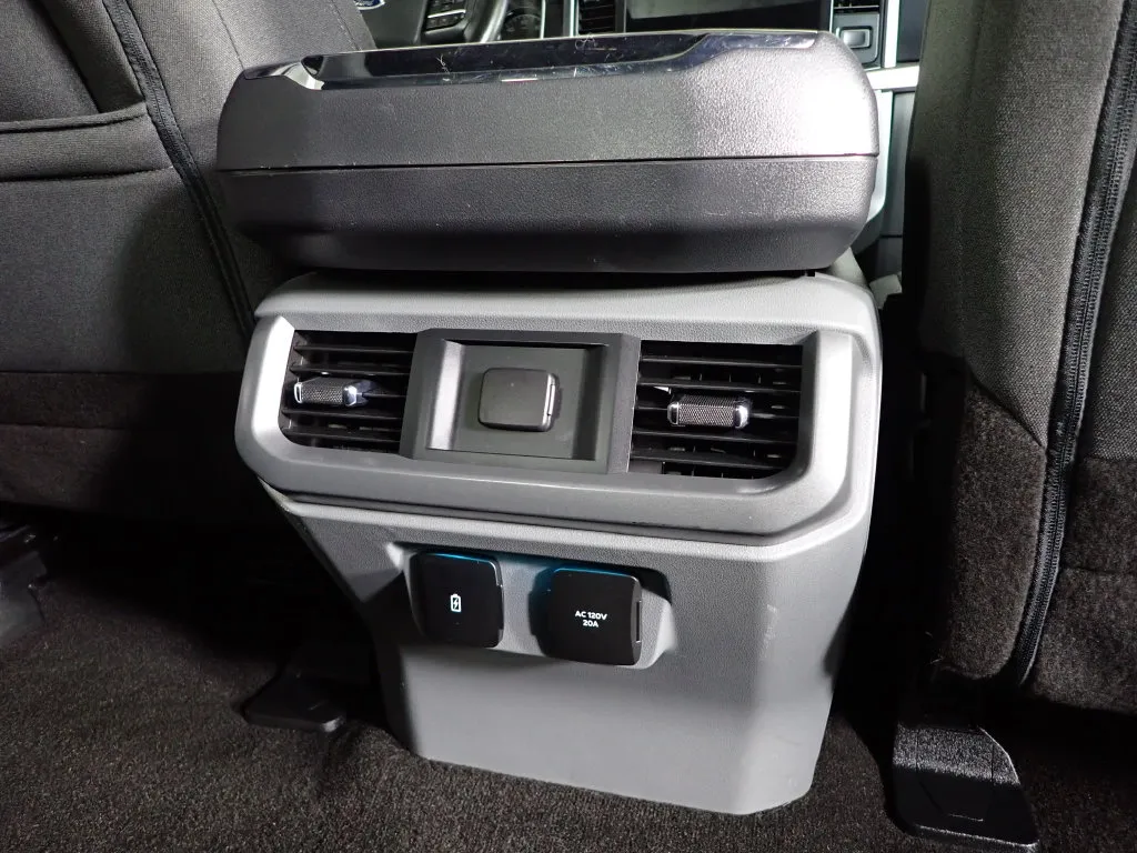 Ford F-150 photo 32