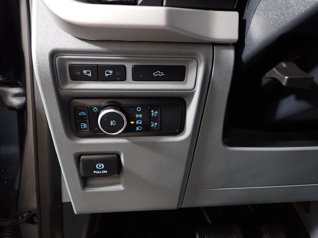 Ford F-150 photo 24