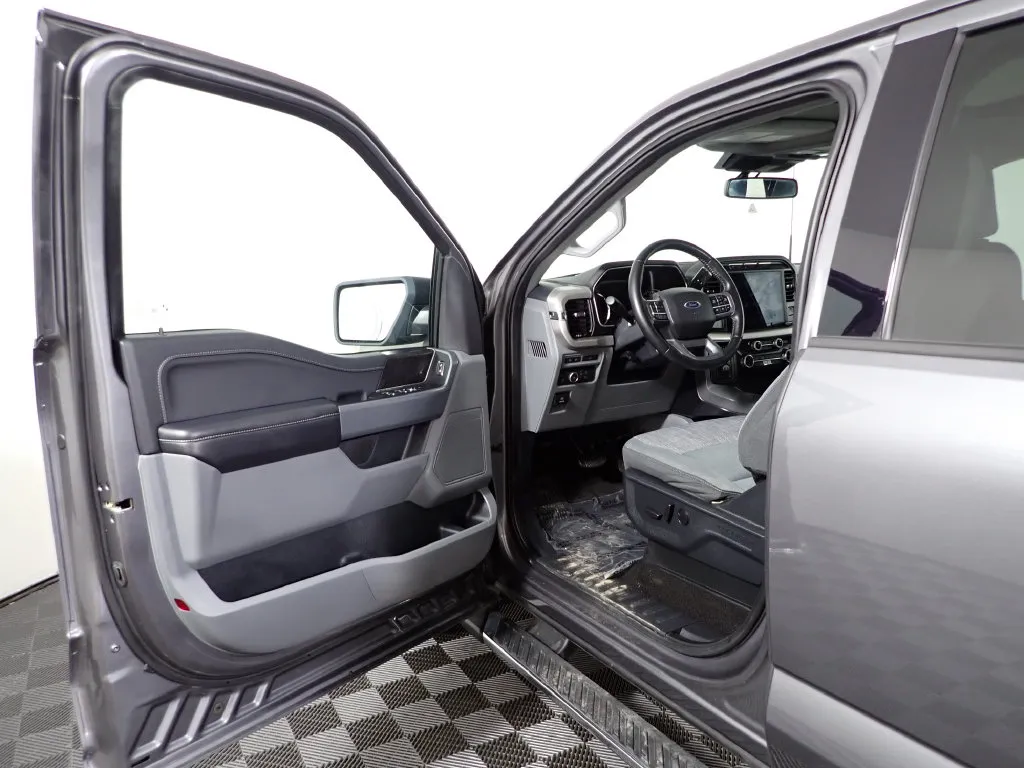 Ford F-150 photo 18