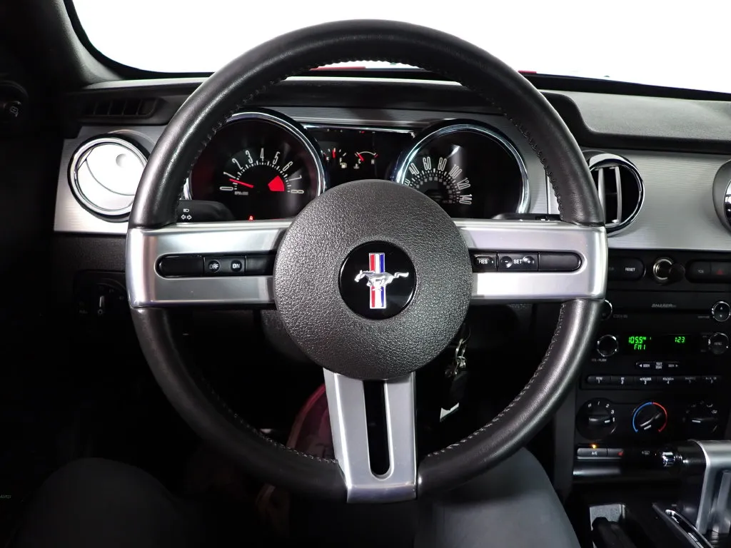 Ford Mustang photo 22