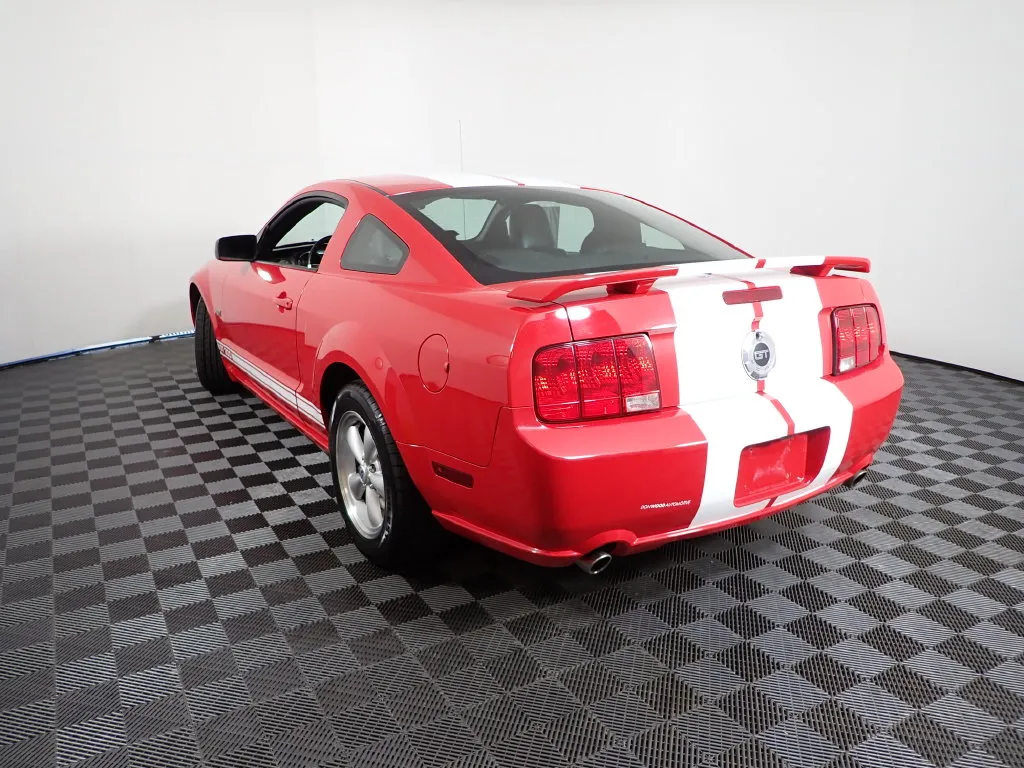 Ford Mustang photo 9