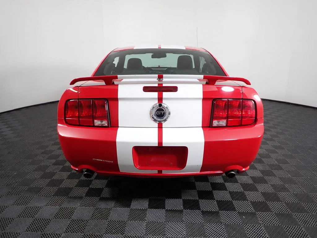 Ford Mustang photo 10