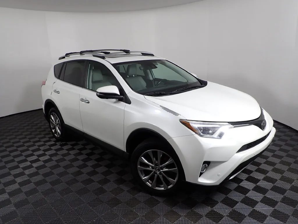 Toyota RAV4 photo 9