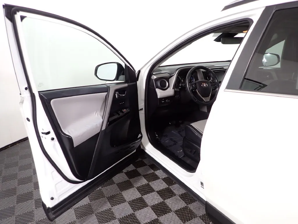 Toyota RAV4 photo 20