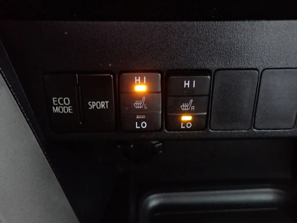 Toyota RAV4 photo 7