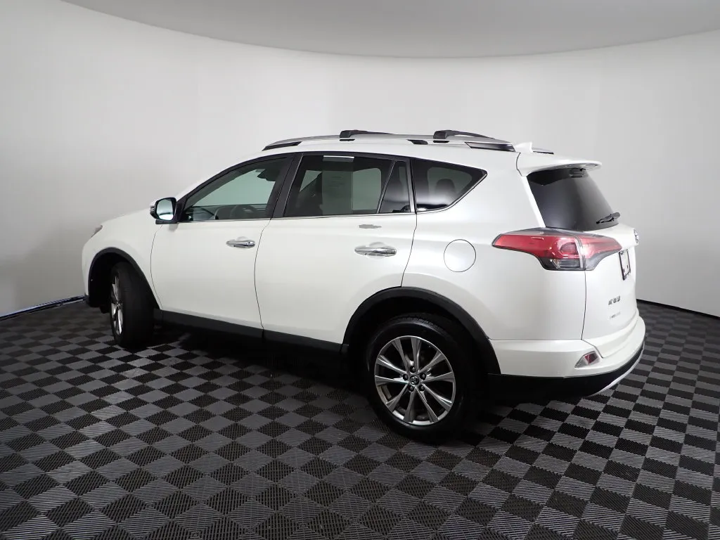 Toyota RAV4 photo 12