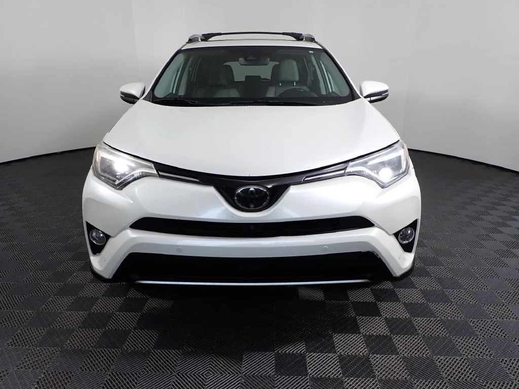 Toyota RAV4 photo 10