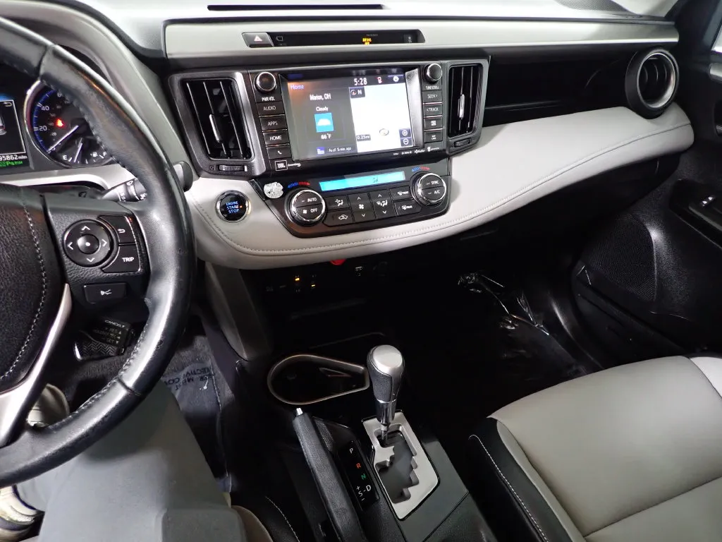 Toyota RAV4 photo 30