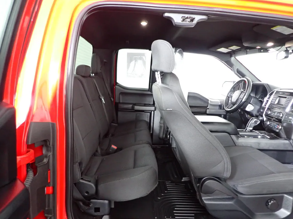 Ford F-150 photo 32