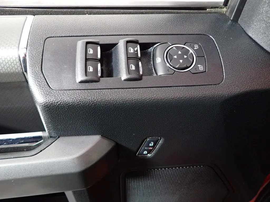 Ford F-150 photo 19