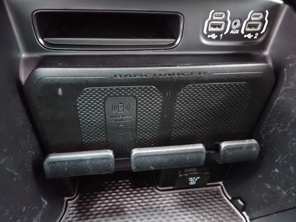 Ram 1500 photo 8