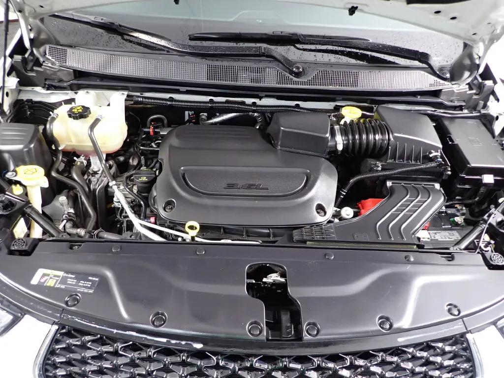 Chrysler Pacifica photo 41
