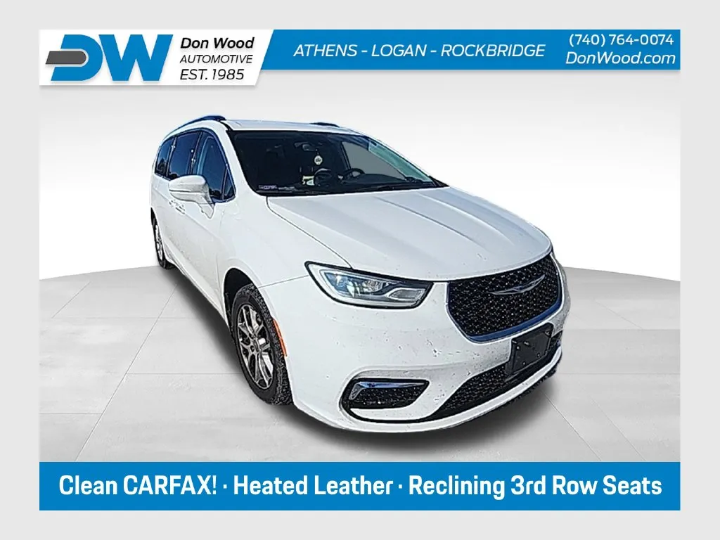 White 2021 Chrysler Pacifica Touring L for sale in Rockbridge, OH