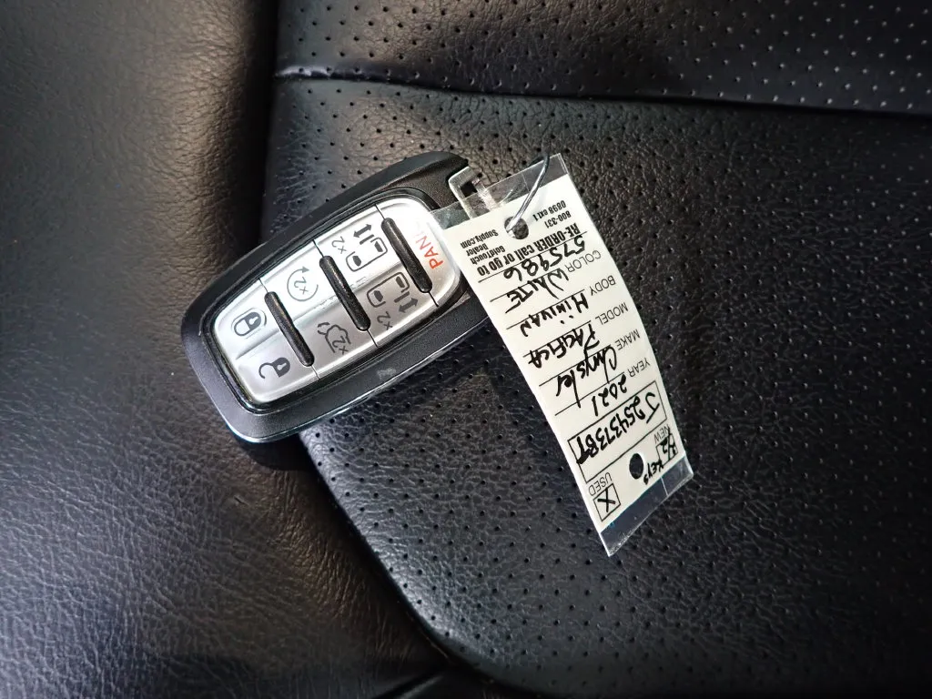 Chrysler Pacifica photo 43