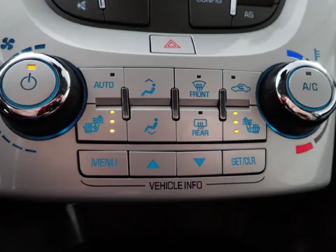 More photos of 2016 Chevrolet Equinox LT at Don Wood Chrysler Dodge Jeep Ram, OH