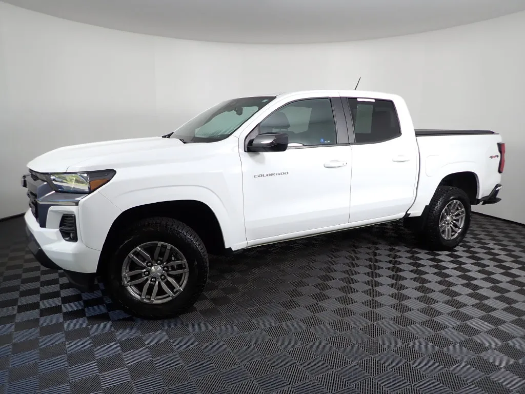 Chevrolet Colorado photo 12