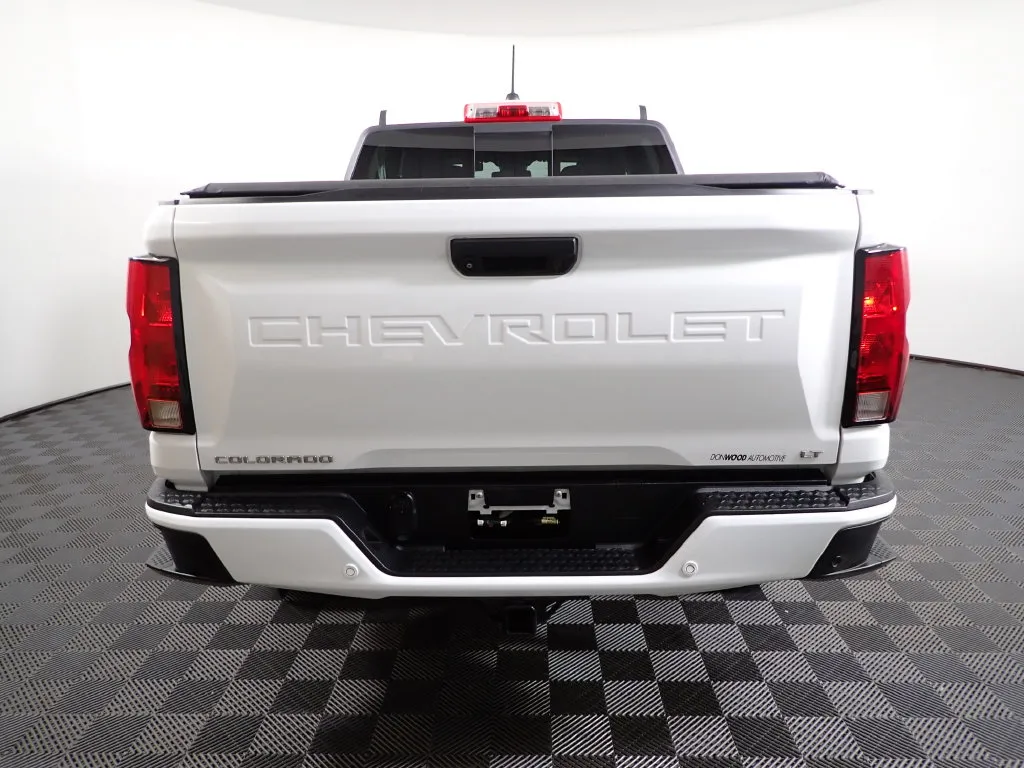 Chevrolet Colorado photo 15