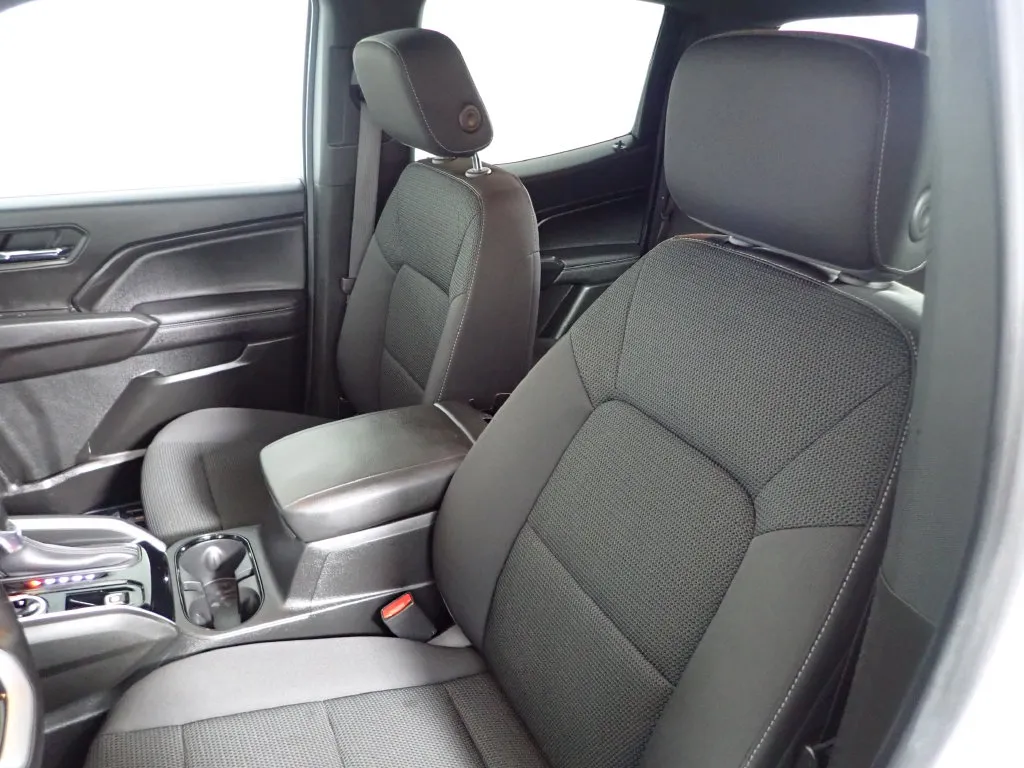 Chevrolet Colorado photo 24
