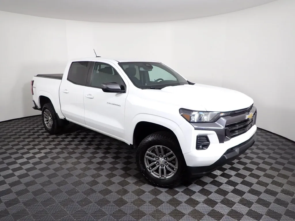 Chevrolet Colorado photo 9