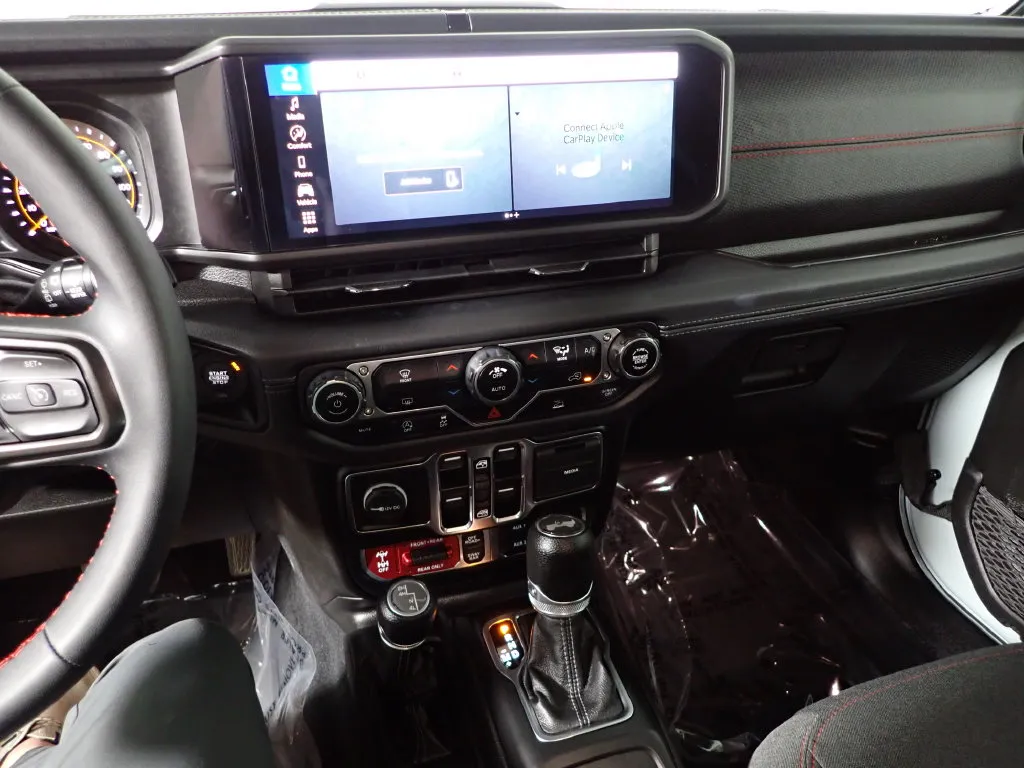 Jeep Wrangler photo 29