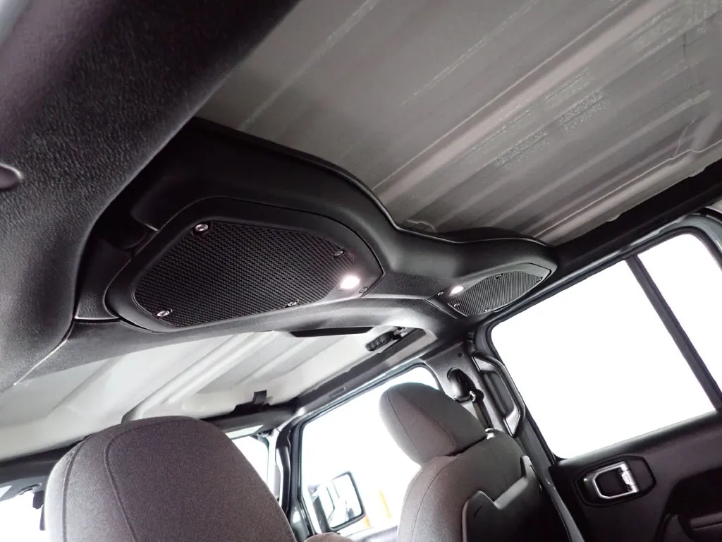 Jeep Wrangler photo 8