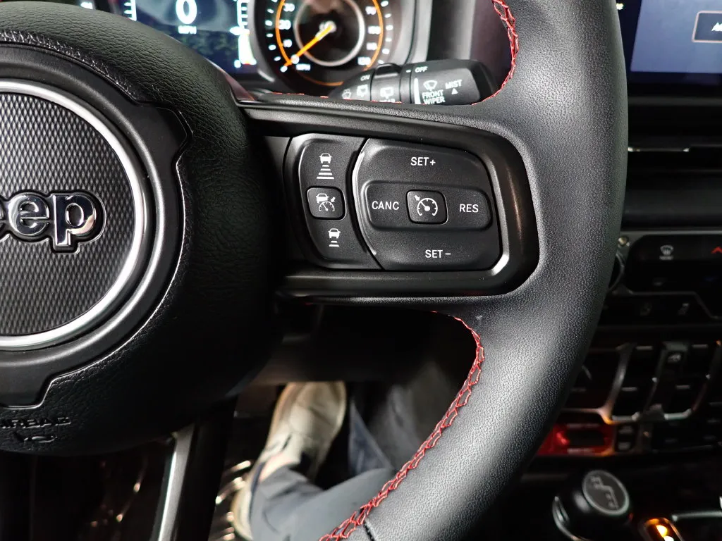 Jeep Wrangler photo 28