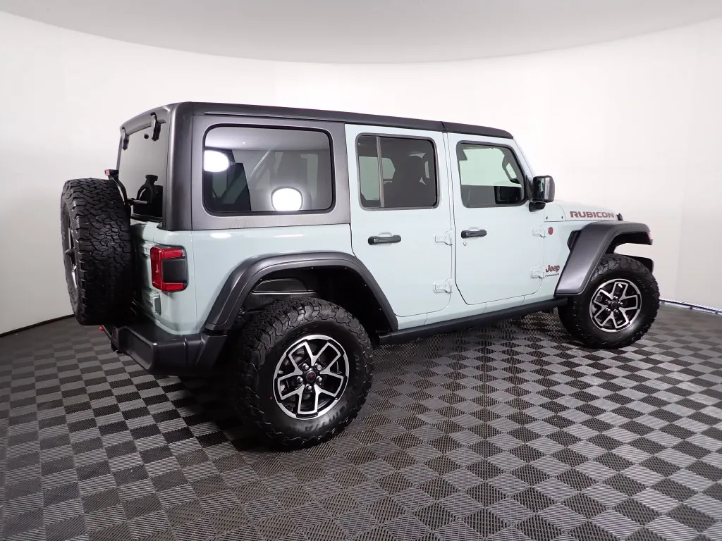 Jeep Wrangler photo 19