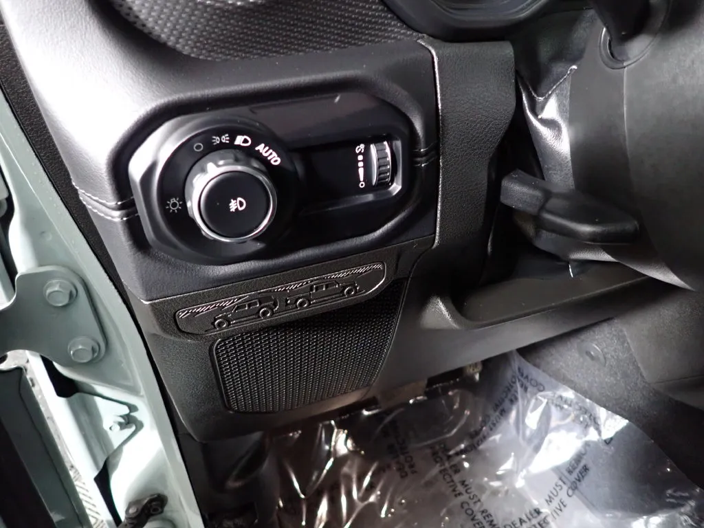 Jeep Wrangler photo 24