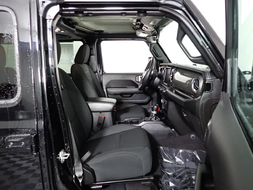 Jeep Wrangler photo 38