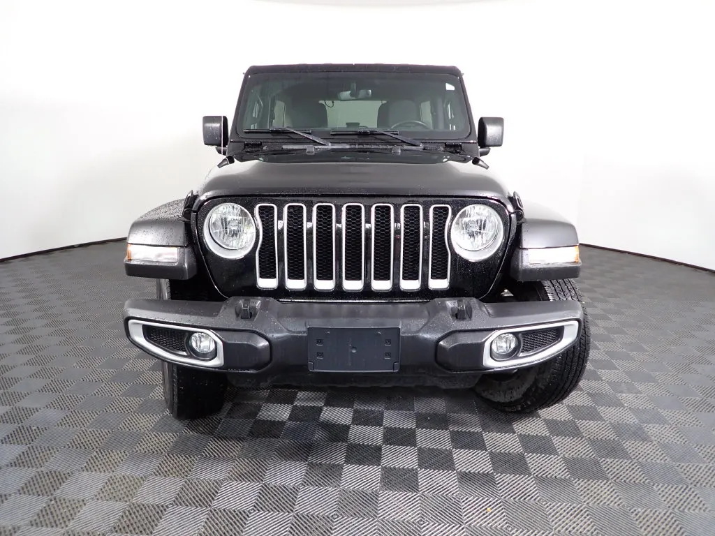 Jeep Wrangler photo 11