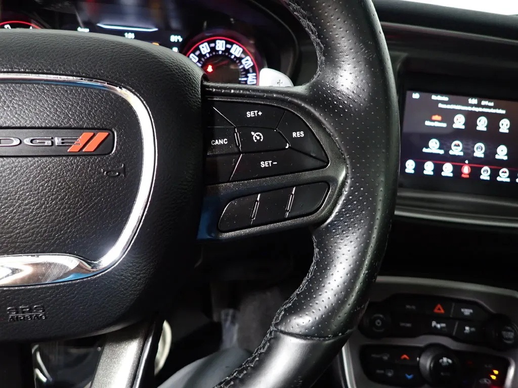 Dodge Challenger photo 26