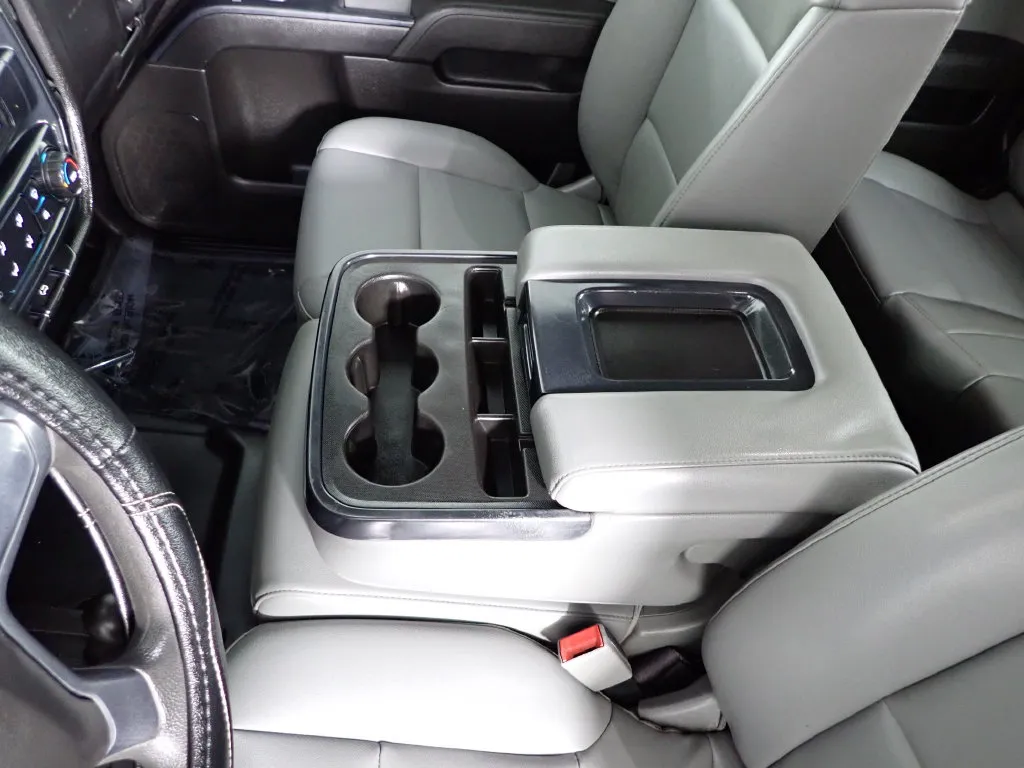 Chevrolet Silverado photo 20