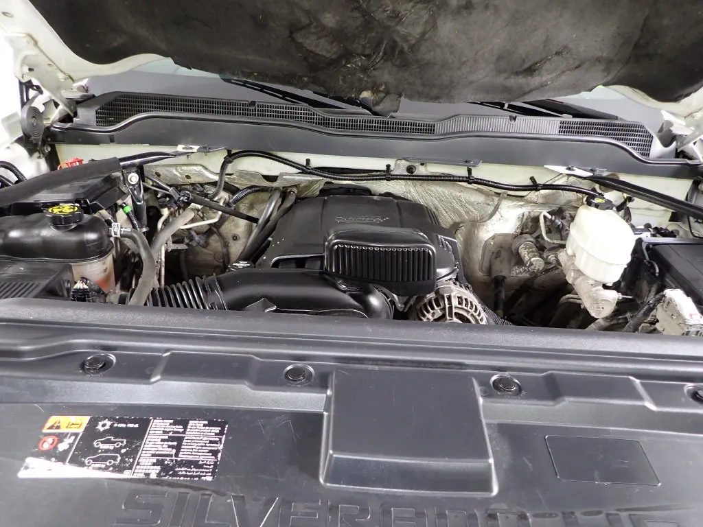 Chevrolet Silverado photo 31