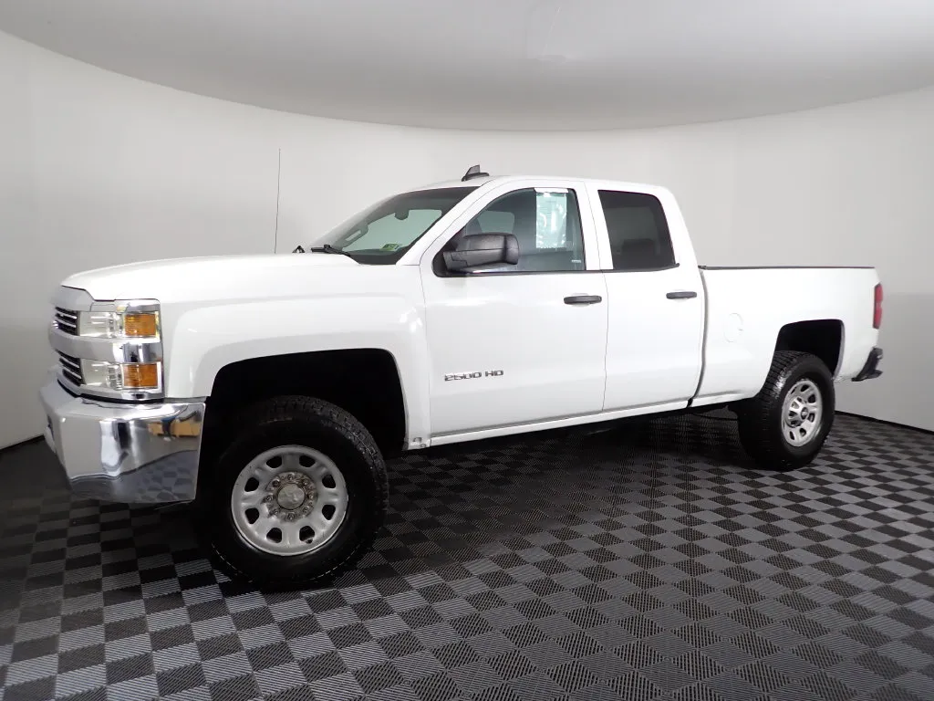 Chevrolet Silverado photo 8