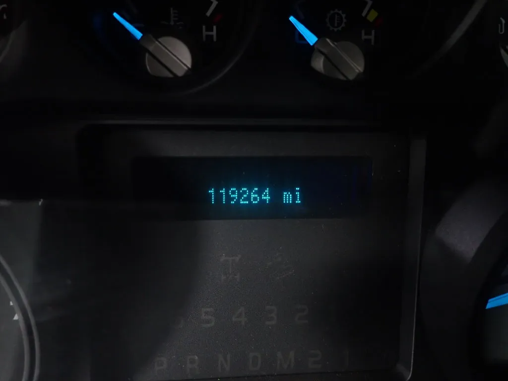 Ford F350SD photo 35