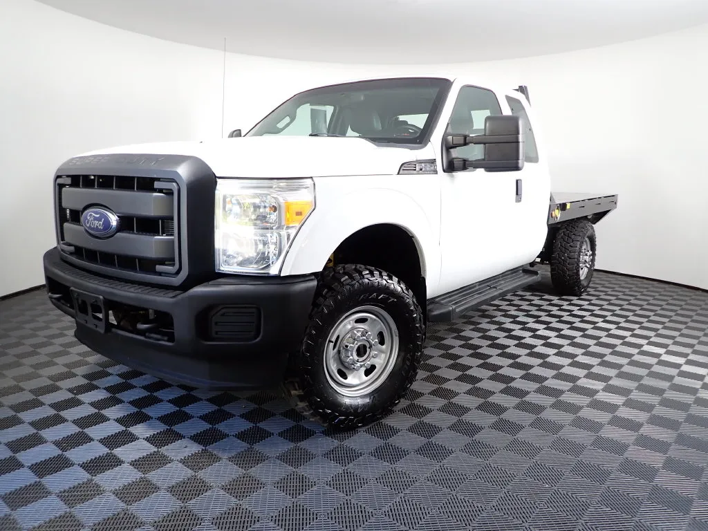Ford F350SD photo 2