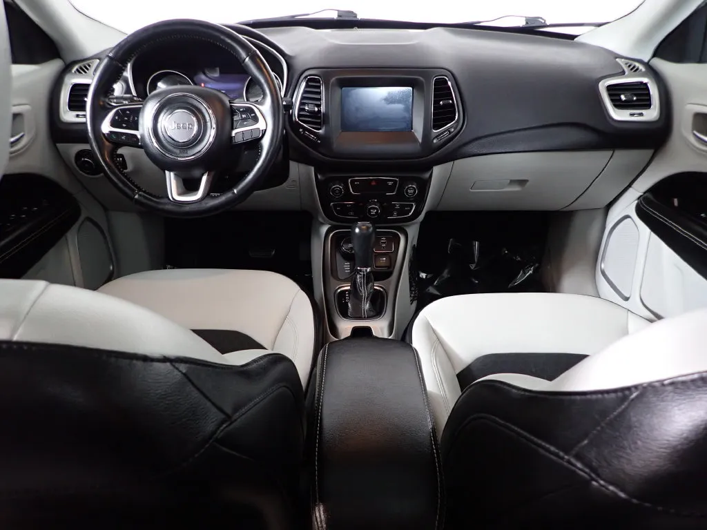 Jeep Compass photo 30