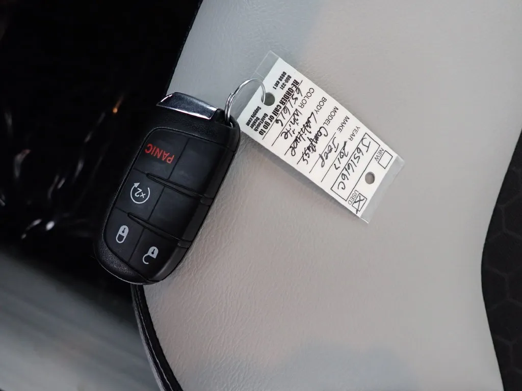 Jeep Compass photo 43