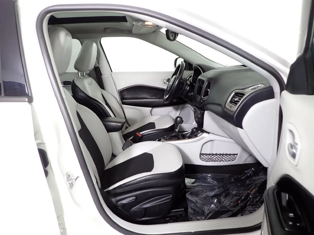 Jeep Compass photo 36